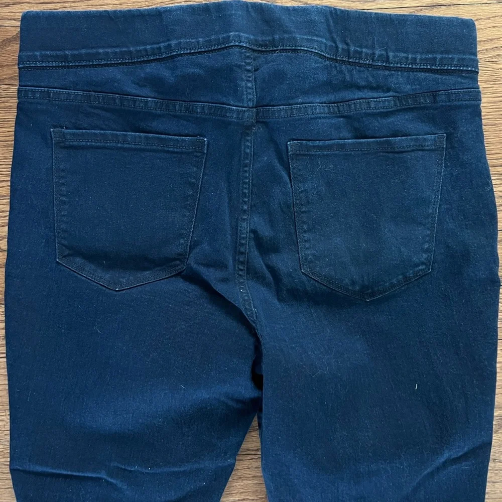 NWOT Old‎ Navy Women's Deep Blue Jeggings size 16